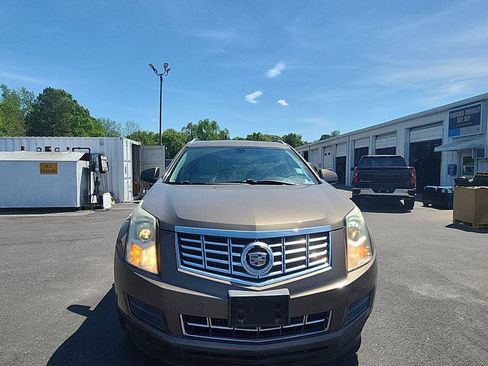 Used 2016 Cadillac SRX Luxury image 7