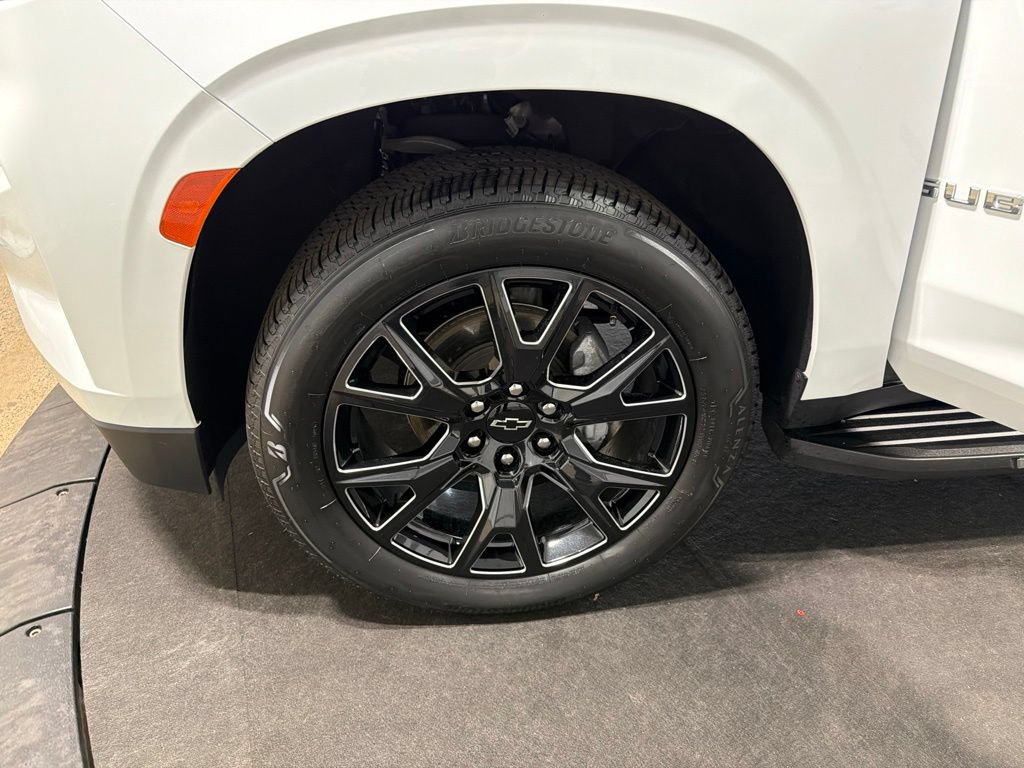 Certified 2023 Chevrolet Suburban LS AWD/4WD image 36