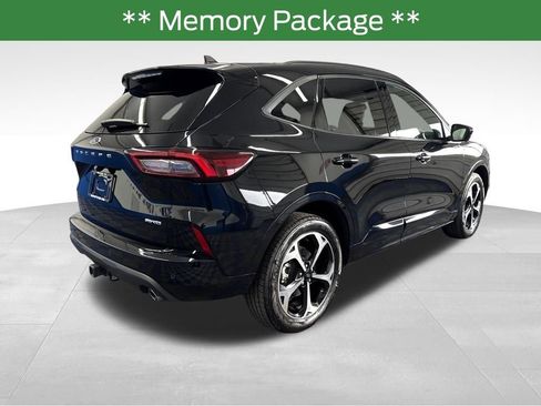 Certified 2024 Ford Escape ST-Line Select w/ Tech Pack #2 image 5