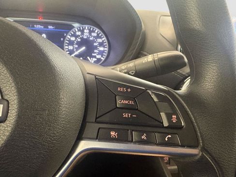 Used 2024 Nissan Sentra SV FWD image 24