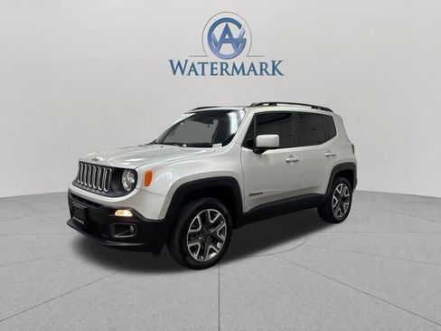Used 2018 Jeep Renegade Latitude AWD/4WD image 1