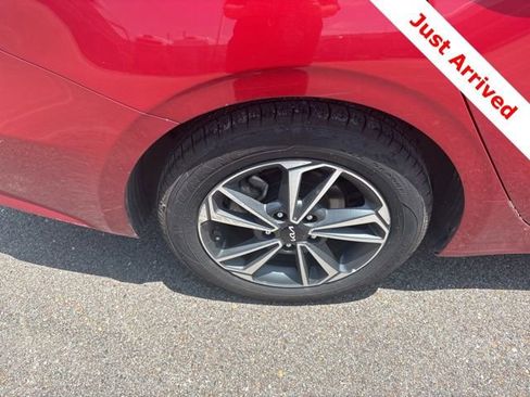 Used 2024 Kia Forte LXS FWD image 18