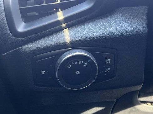 Certified 2018 Ford EcoSport SES image 28