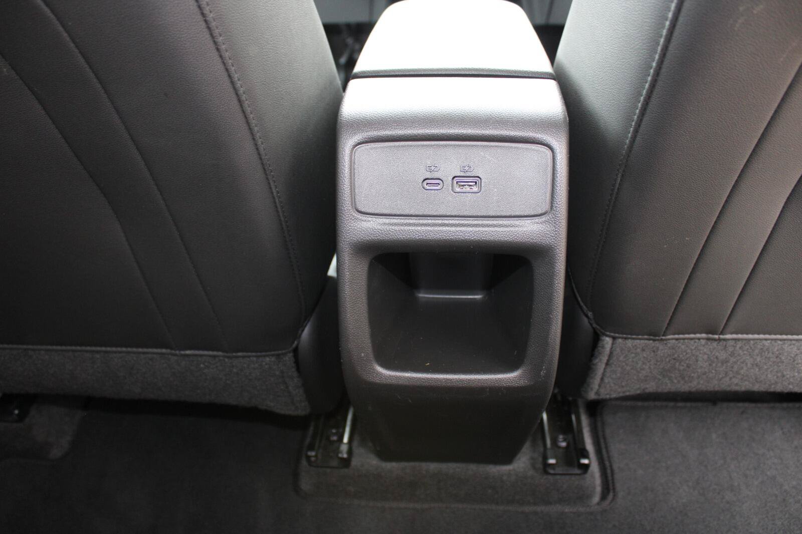 Used 2025 Chevrolet Trax LT FWD image 24