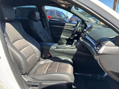 Used 2022 Honda Accord Sport image 12