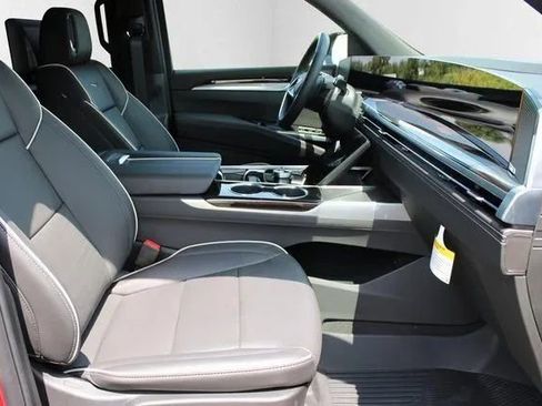 New 2025 Cadillac Escalade Premium Luxury w/ Touring Package image 15