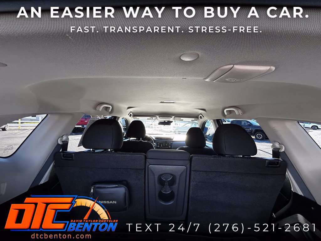 Used 2020 Nissan Rogue SV w/ Premium Package FWD image 25