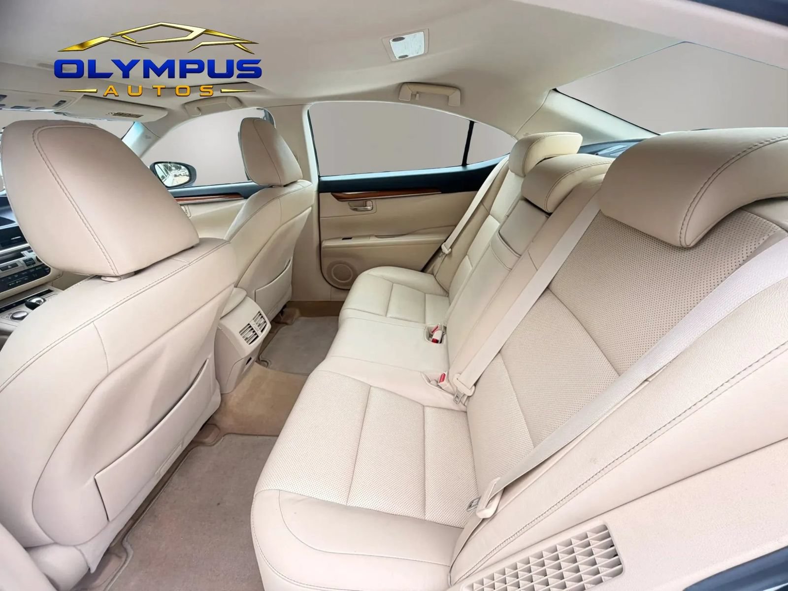Used 2015 Lexus ES 300h w/ Navigation System Package FWD image 14