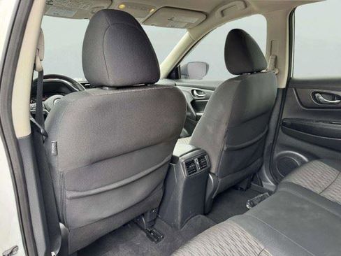 Used 2019 Nissan Rogue SV FWD image 42