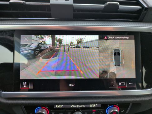 Used 2022 Audi Q3 2.0T Premium Plus w/ Premium Plus Package image 25