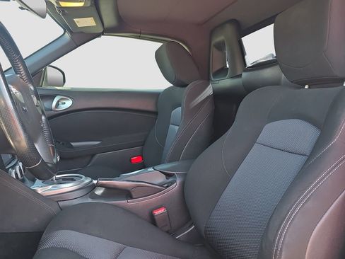 Used 2013 Nissan 370Z Roadster image 7