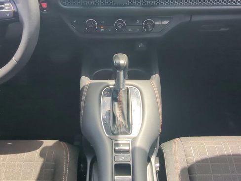 Used 2024 Honda HR-V Sport image 19