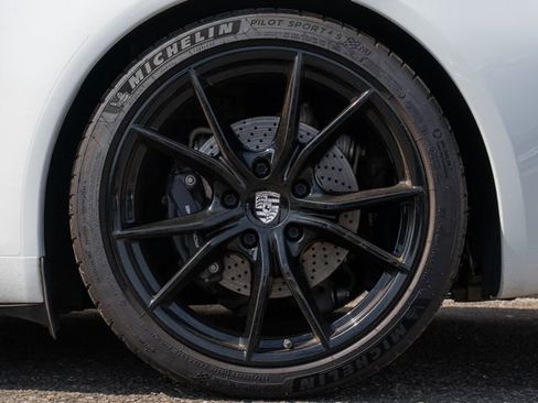 Certified 2019 Porsche 911 Carrera T w/ Carrera T Interior Package RWD image 13