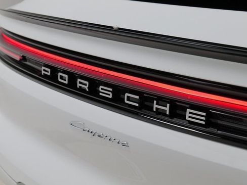 New 2026 Porsche Cayenne Coupe image 34