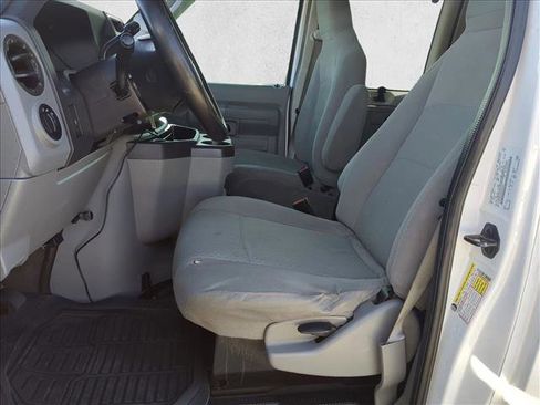 Used 2010 Ford E-350 and Econoline 350 XL image 16