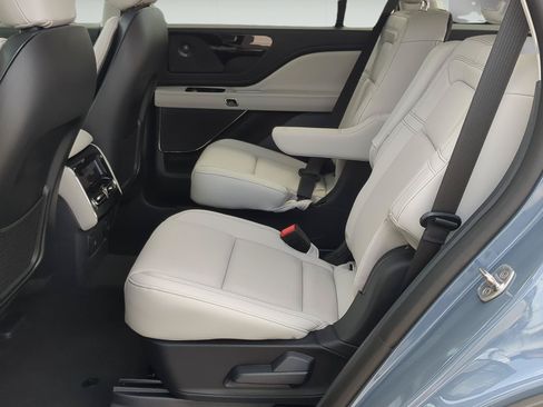 New 2026 Lincoln Aviator Reserve w/ Illumination Package RWD image 20