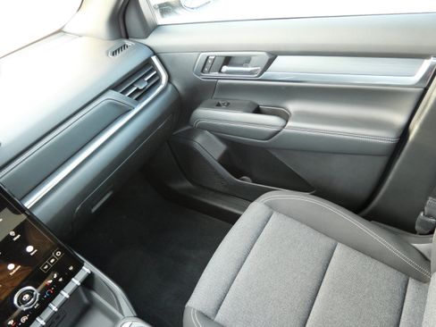 Used 2025 GMC Terrain Elevation image 11