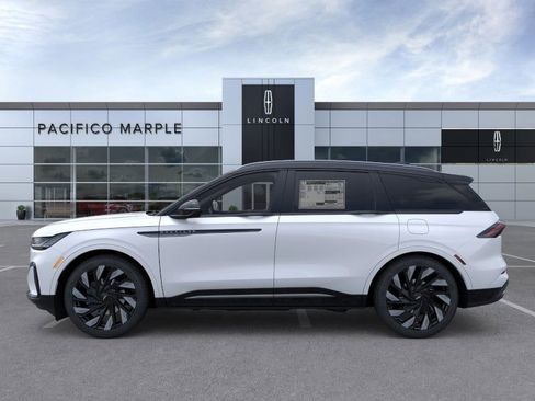 New 2026 Lincoln Nautilus Reserve w/ Jet Appearance Package AWD/4WD image 3