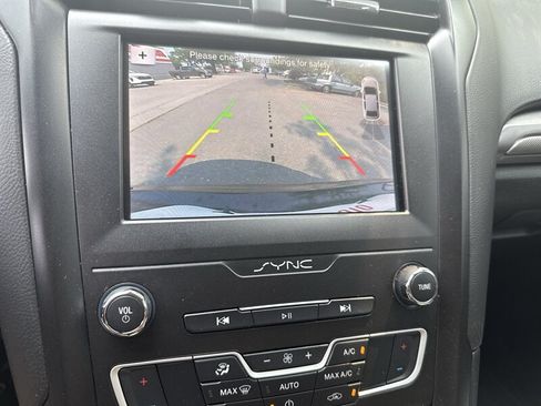 Used 2019 Ford Fusion SE w/ Equipment Group 151A FWD image 35