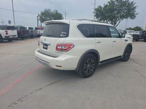 Used 2017 Nissan Armada Platinum w/ Interior Lighting Package RWD image 3