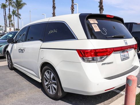 Used 2014 Honda Odyssey Touring image 7