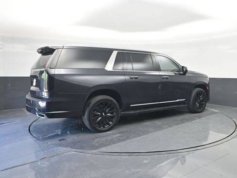 Used 2023 Cadillac Escalade ESV Premium Luxury image 15