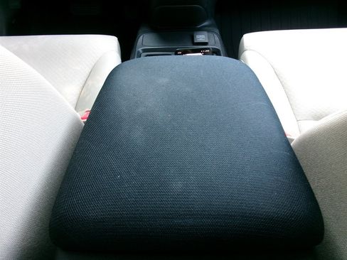 Used 2015 Honda CR-V LX image 16