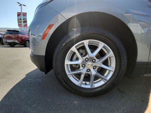Used 2024 Chevrolet Equinox LT FWD image 31