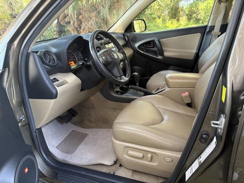 Used 2010 Toyota RAV4 Limited image 13
