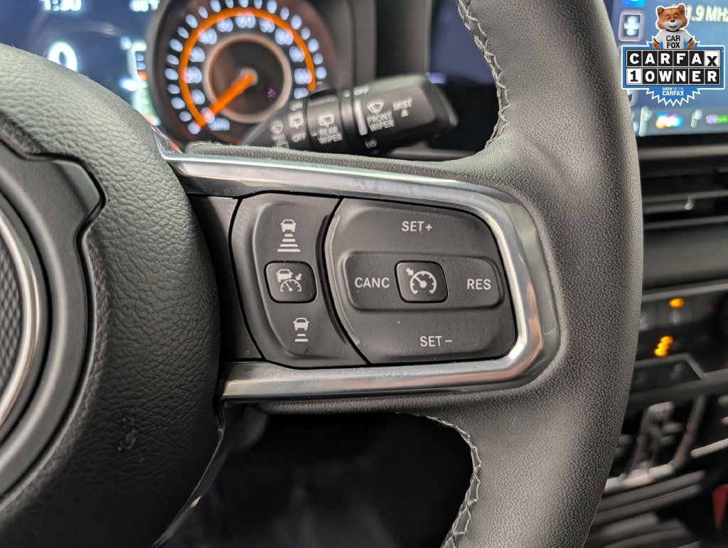 Used 2026 Jeep Wrangler Unlimited Sahara AWD/4WD image 18