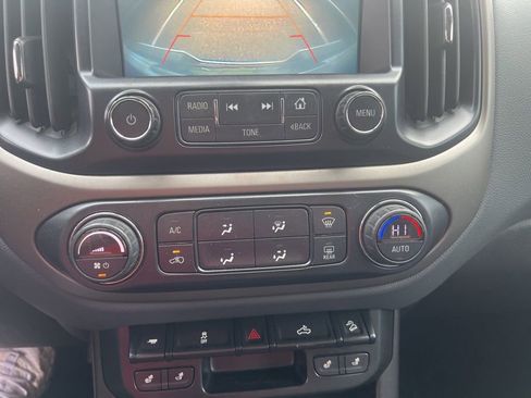 Used 2017 Chevrolet Colorado Z71 image 54