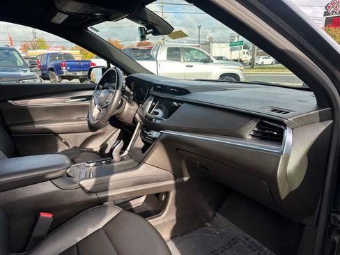 Used 2022 Cadillac XT5 Luxury image 30