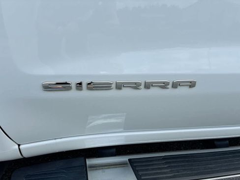Used 2022 GMC Sierra 1500 SLT image 29