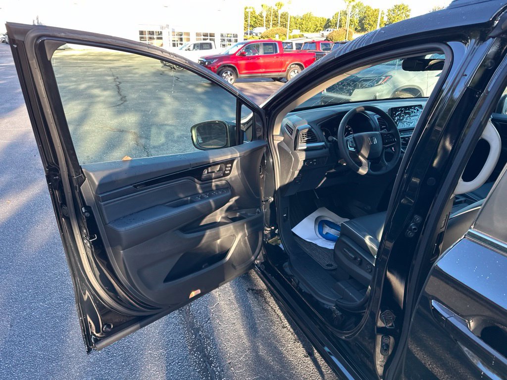 New 2027 Honda Odyssey Touring image 18