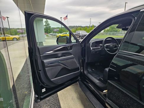 New 2026 Cadillac Escalade IQL Luxury AWD/4WD image 21