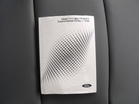 Used 2024 Ford F550 2WD Crew Cab Super Duty image 43