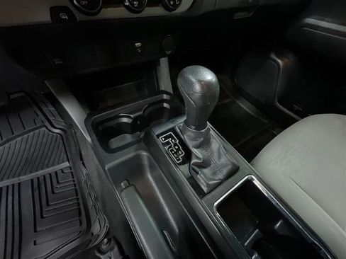 Used 2019 Toyota Tacoma SR image 14