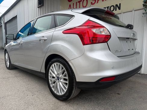 Used 2013 Ford Focus Titanium FWD image 9