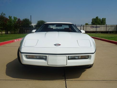 Used 1989 Chevrolet Corvette Convertible image 25