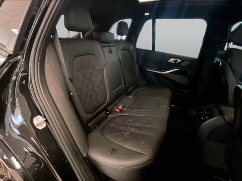 Used 2024 BMW X5 sDrive40i w/ M Sport Package RWD image 19