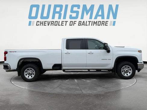 Used 2024 Chevrolet Silverado 3500 LT image 7