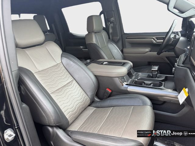 Used 2022 Chevrolet Silverado 1500 ZR2 w/ Technology Package AWD/4WD image 12