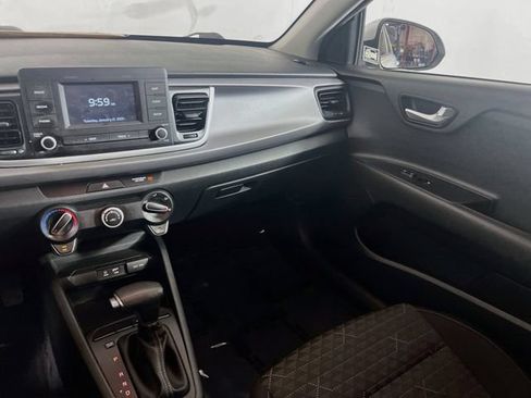 Used 2018 Kia Rio S FWD image 19