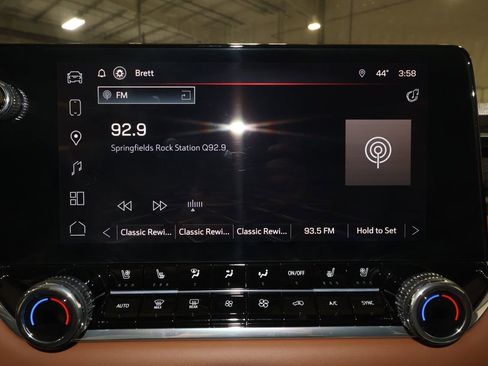 Certified 2026 GMC Canyon AT4 w/ Technology Plus Package image 12