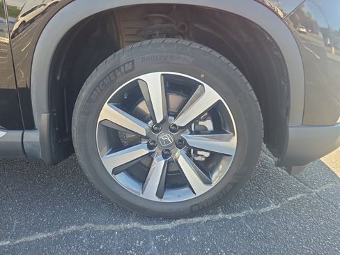 Certified 2024 Honda Pilot Touring image 25