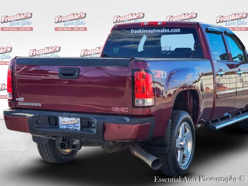 Used 2013 GMC Sierra 2500 Denali w/ Suspension Package, Off-Road image 7