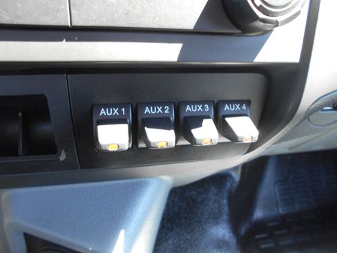 Used 2023 Ford F650 2WD Regular Cab Super Duty image 14