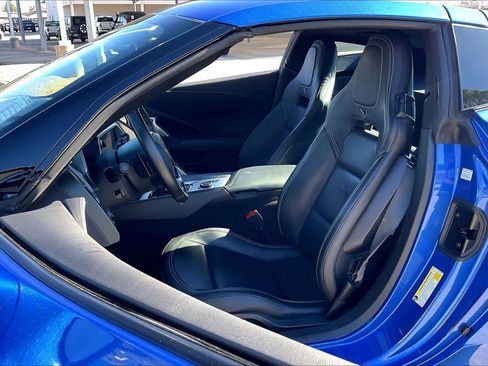 Used 2019 Chevrolet Corvette Stingray Coupe image 5