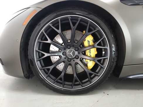 Used 2022 Mercedes-Benz SL 55 AMG 4MATIC w/ Driver Assistance Package image 41