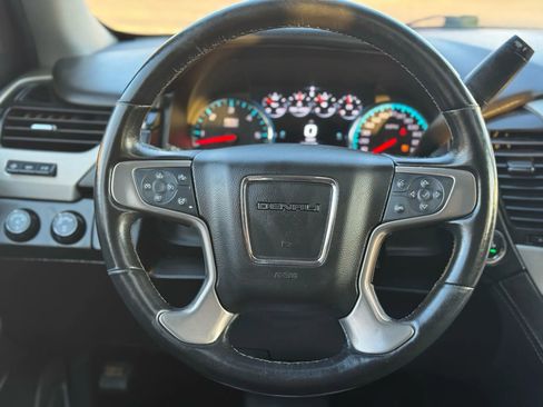 Used 2019 GMC Yukon XL Denali w/ Denali Ultimate Package image 28